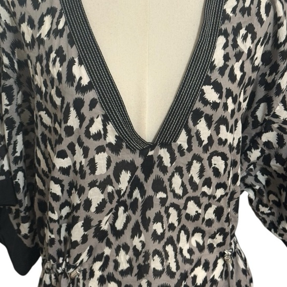 Diane Von Furstenberg Black White Swim Coverup V-Neck‎ Sporty Kleio Size M DVF - Picture 6 of 12